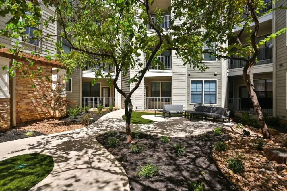 Apex Executive Apartments - 820 Benge Dr TX