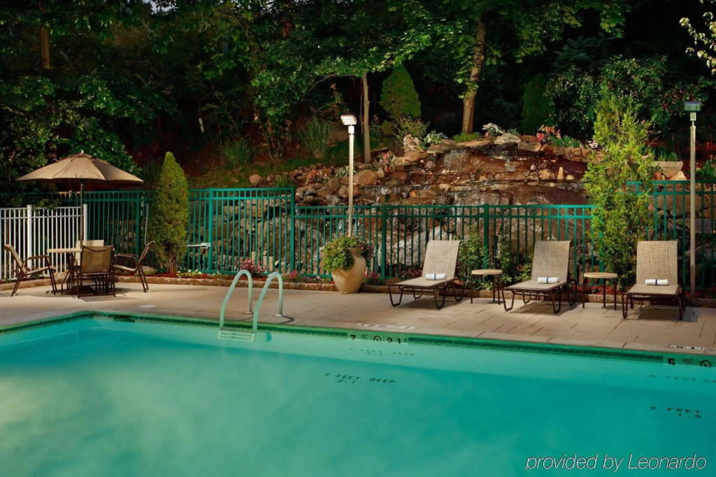 Executive Inn - Fort Lee