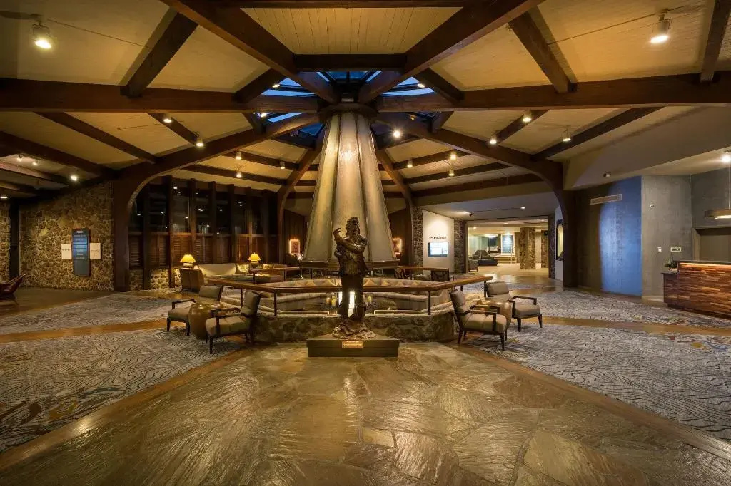 Lodge of Four Seasons Golf Resort, Marina & Spa