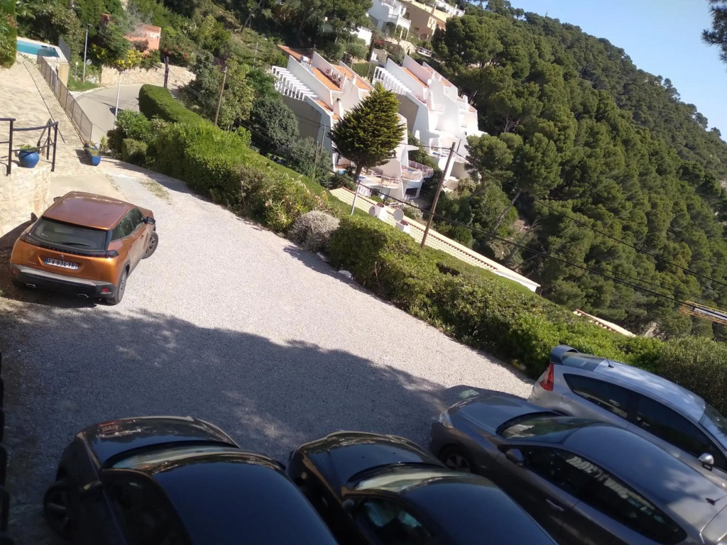 Sol y Mar 8-Maison jumelée avec terrasse, piscine et parking communautaire, surplomb de mer