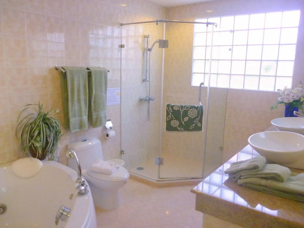 BUTTERFLY GARDEN BOUTIQUE RESIDENCE by Luxury View EX LG Apts and Villas, A Lifestyle Destination 1 to 3 bedroom units 110 to 190 sqmtr, 2 FULL Bathrooms, Rain shower, Complete kitchen, FREE Fast Fiber WIFI, 55" SMART TVs, 24-7 Staff, SPA BATH, FREE BBQ