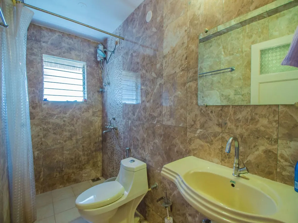 OYO 14906 Home 1BHK With Pool Carmona Beach