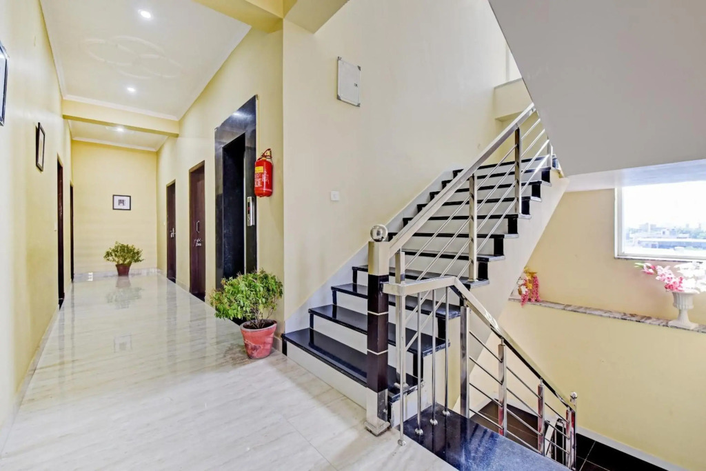 Hotel O Shri Ganesh