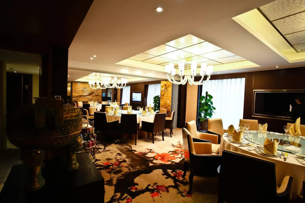 Celebrity Upper Class Hotel