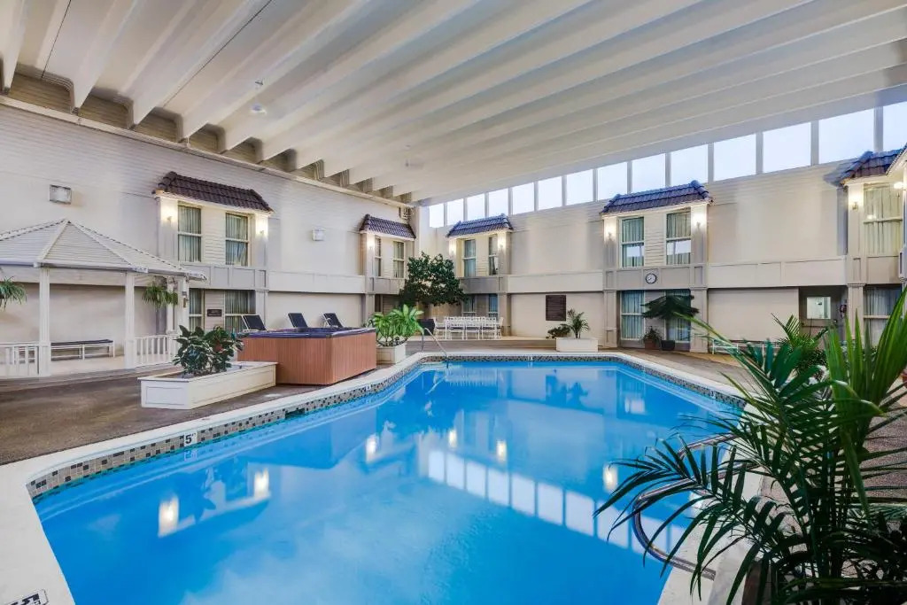 Heritage Inn Hotel & Convention Centre - Moose Jaw