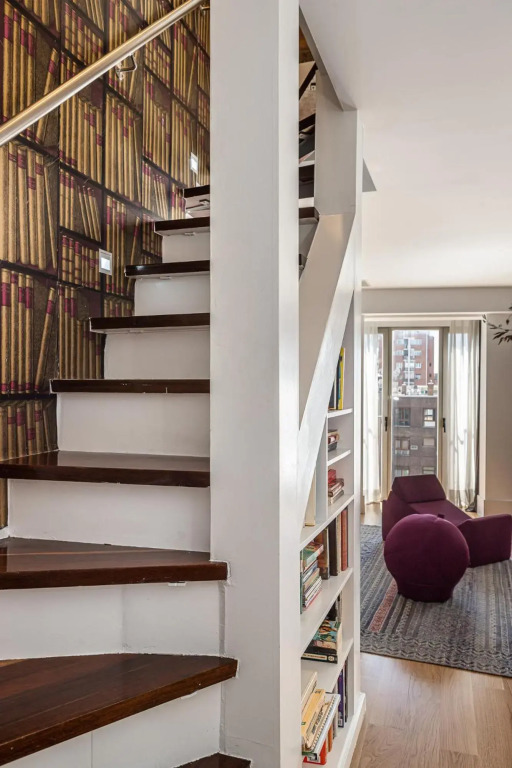 BNBHolder Luxury Triplex CHAMBERI