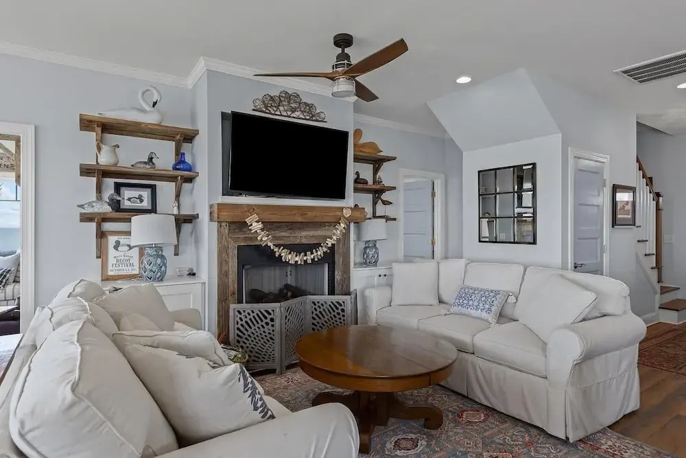 The Point At Marshallberg 3 Bedroom Home by RedAwning