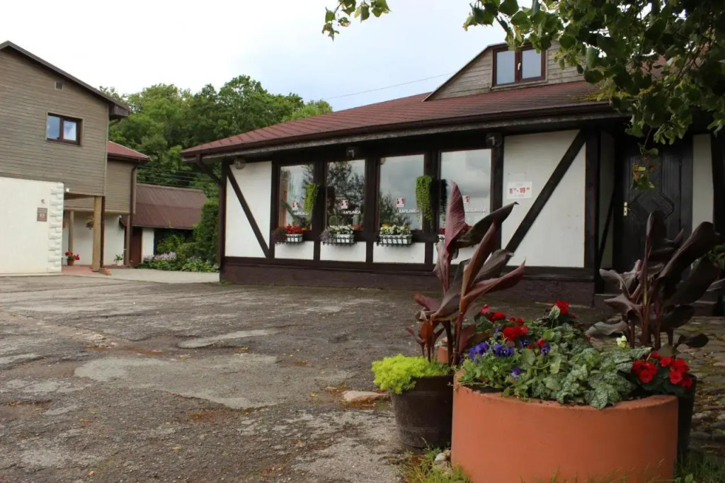 Sanders Motel