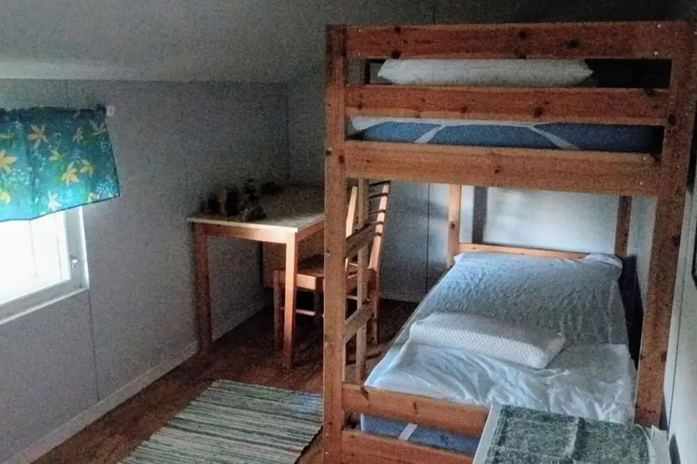 Beautiful 4 Bedroom Cottage With Wood Sauna