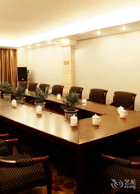 West Lake Garden Hotel
