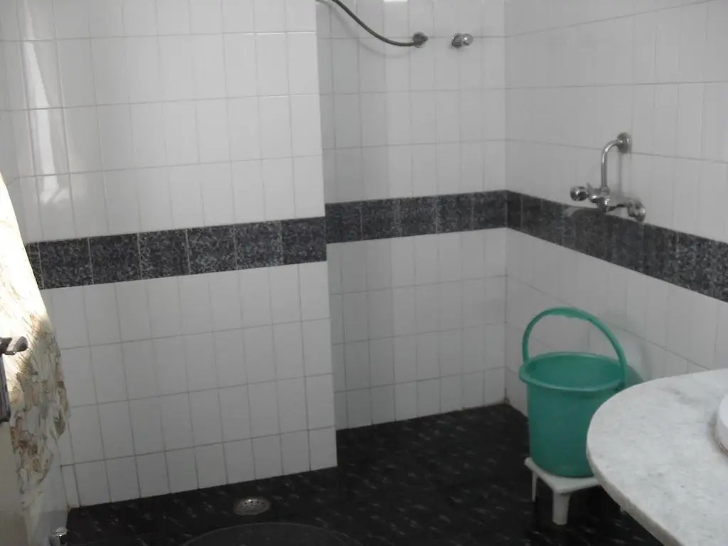 Ellora Hotel