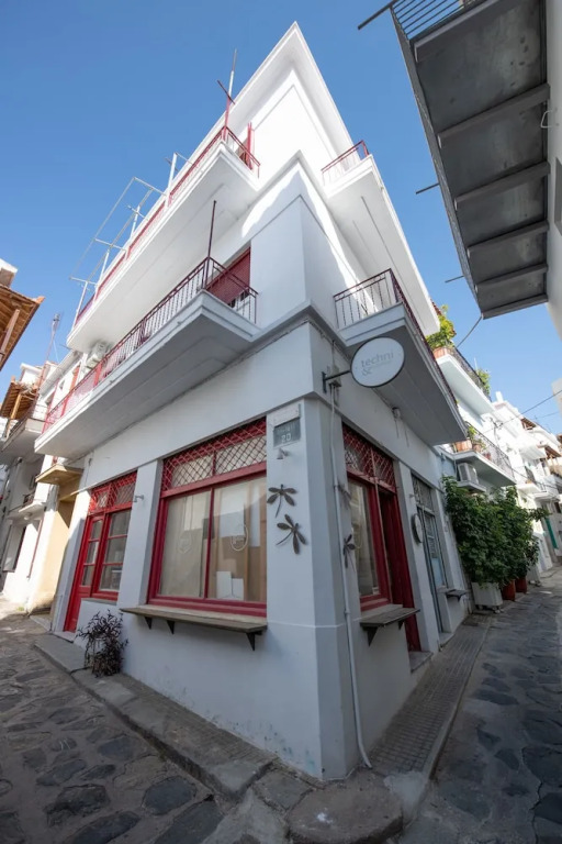 Lovely 1-bedroom Flat In Skopelos