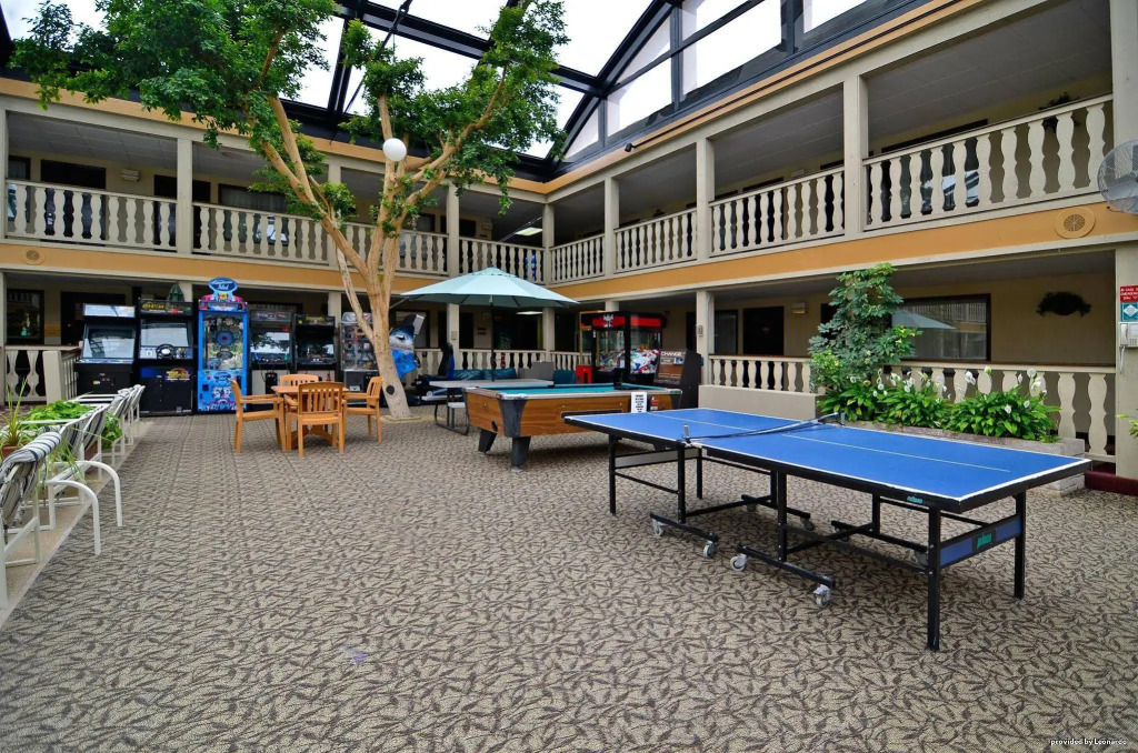 Clarion Inn