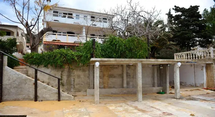 Apartments Dragana