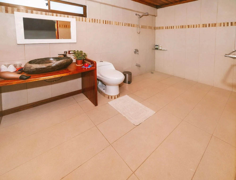 Luna Inn Cariari