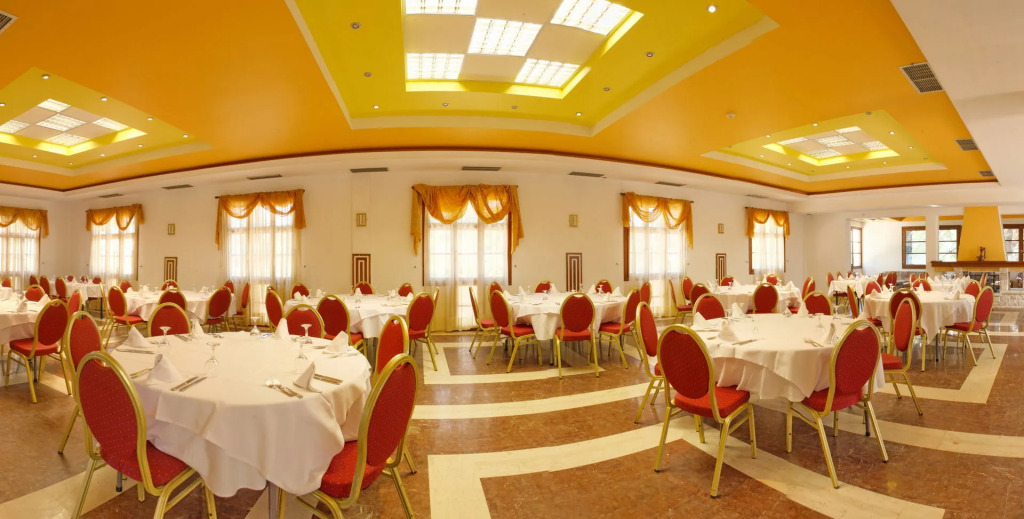 Pasiphae Hotel