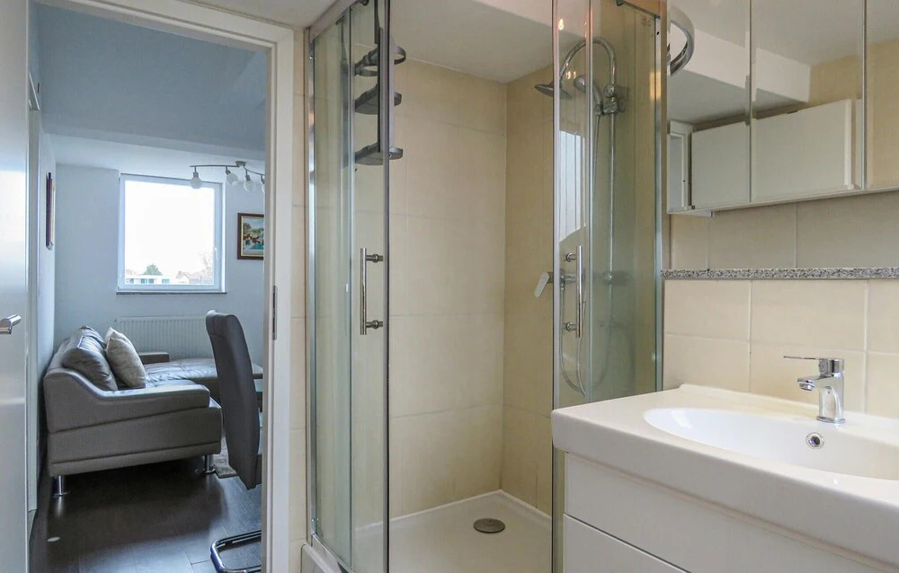 Awesome Apartment in Bonn With 1 Bedrooms and Wifi