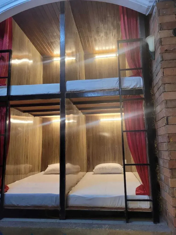 Hangover Hostel Patong