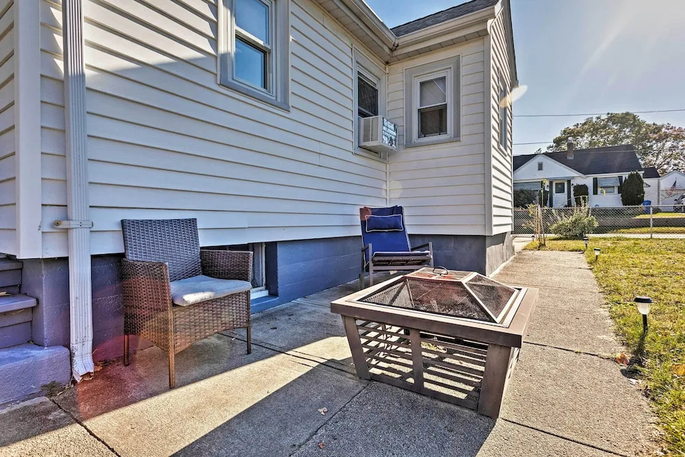 Pet-friendly Cranston Home w/ Fire Pit & Bbq!