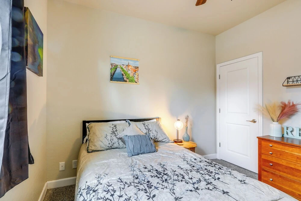 Spacious Retreat < 3 Mi to Downtown Flagstaff!