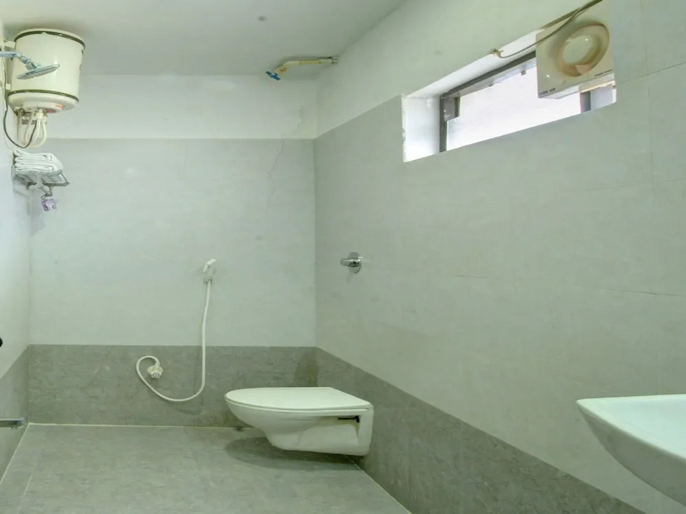 OYO 30475 Sangam Residency