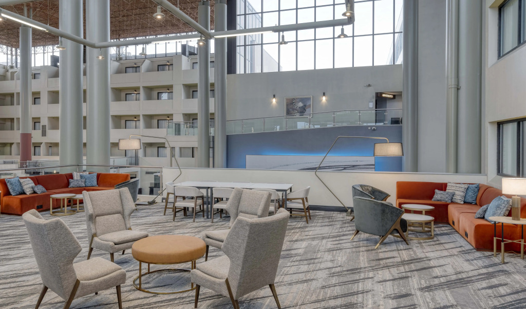 Crowne Plaza Indianapolis-Airport by IHG