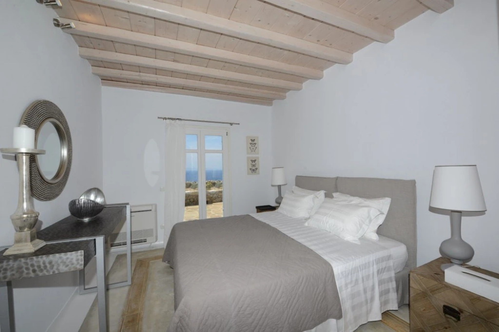 Villa Crystal