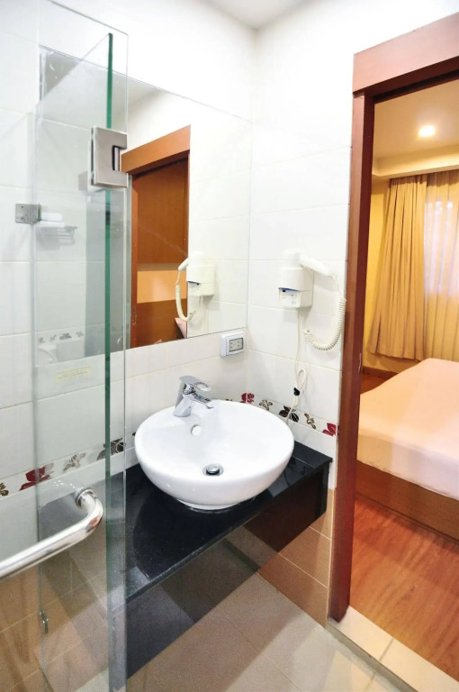 ZEN Rooms Surawong