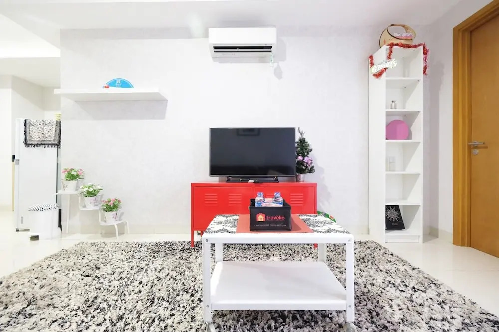 Elegant The Mansion Apartment near Kemayoran