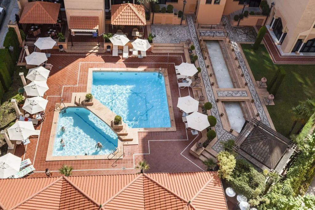 Hotel Saray