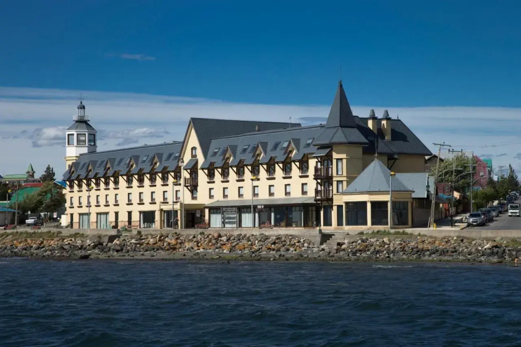 Hoteles Australis