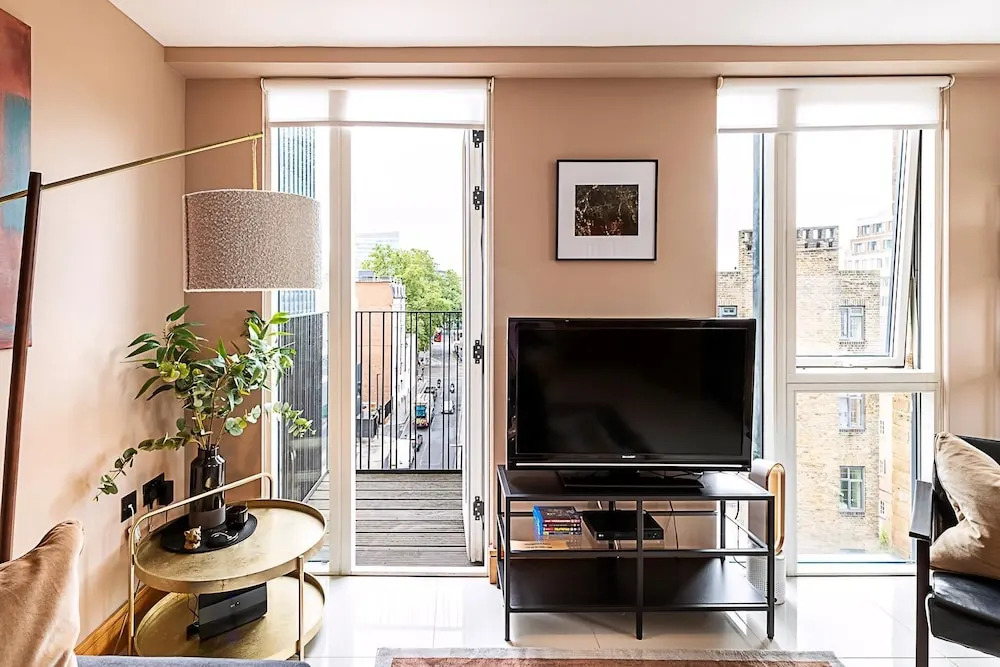 Convenient Euston London Apartment