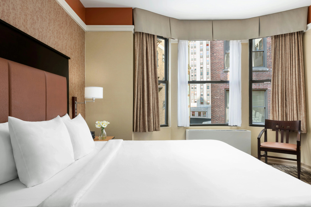 The Hotel at Fifth Avenue