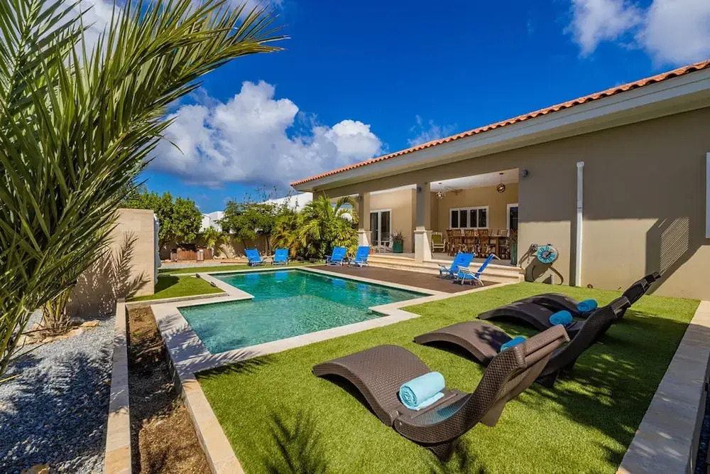 Amazing 4BR 3BA Villa Palm Beach w NEW Pool