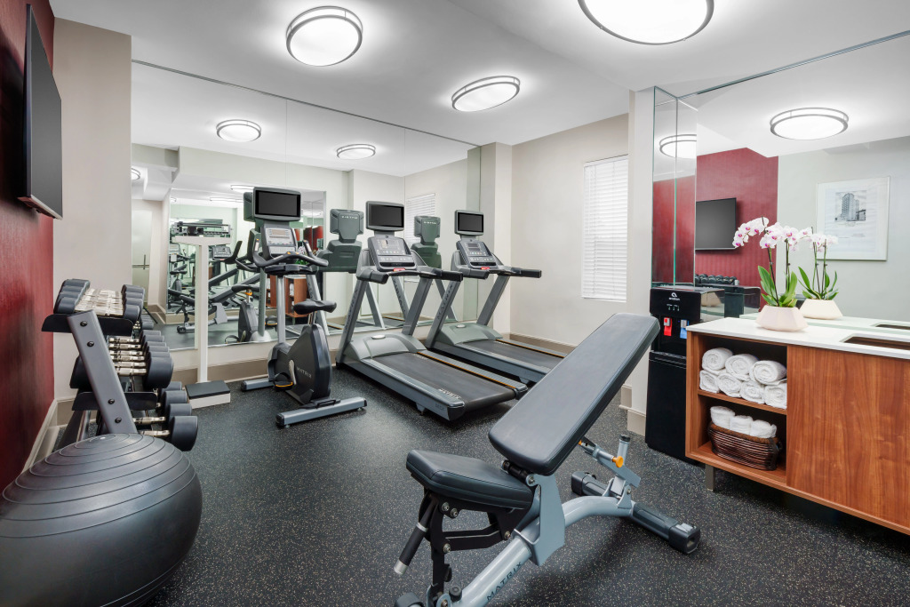 Holiday Inn Express Chicago - Magnificent Mile by IHG