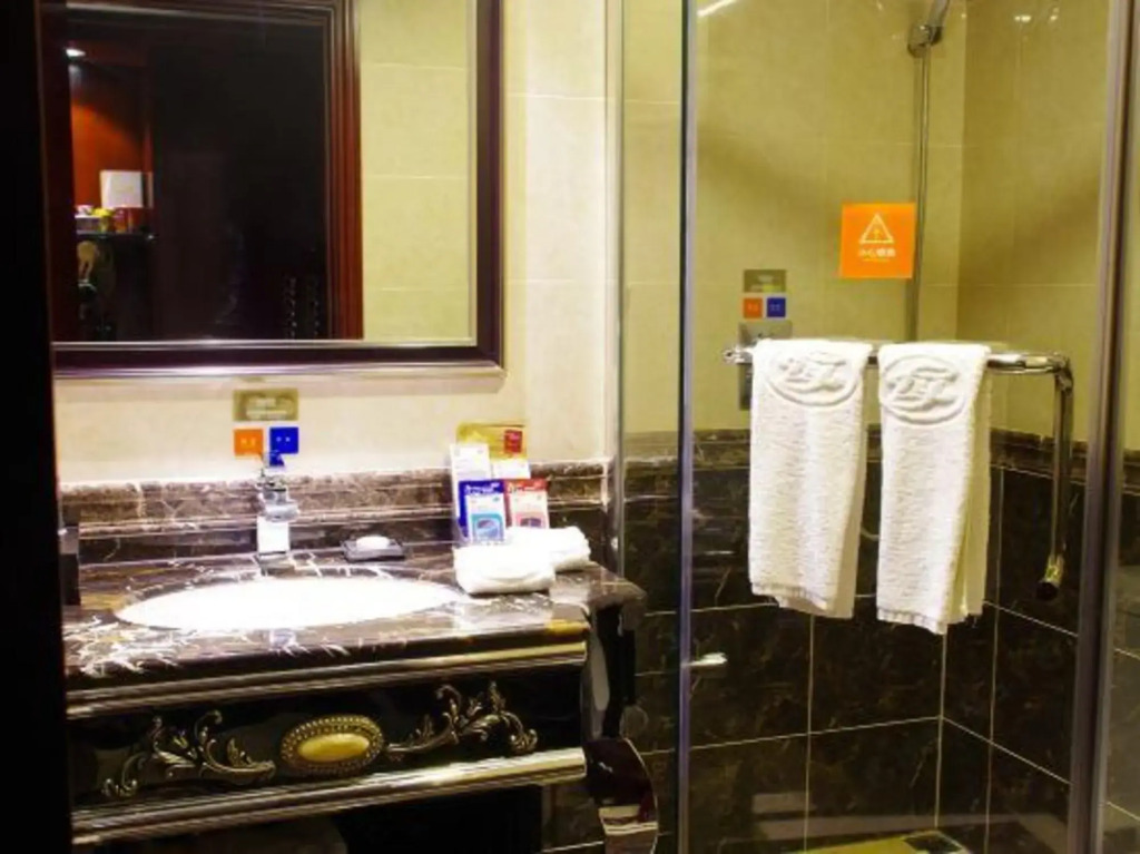 Urumqi Langui Garden Hotel