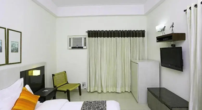 Anav house