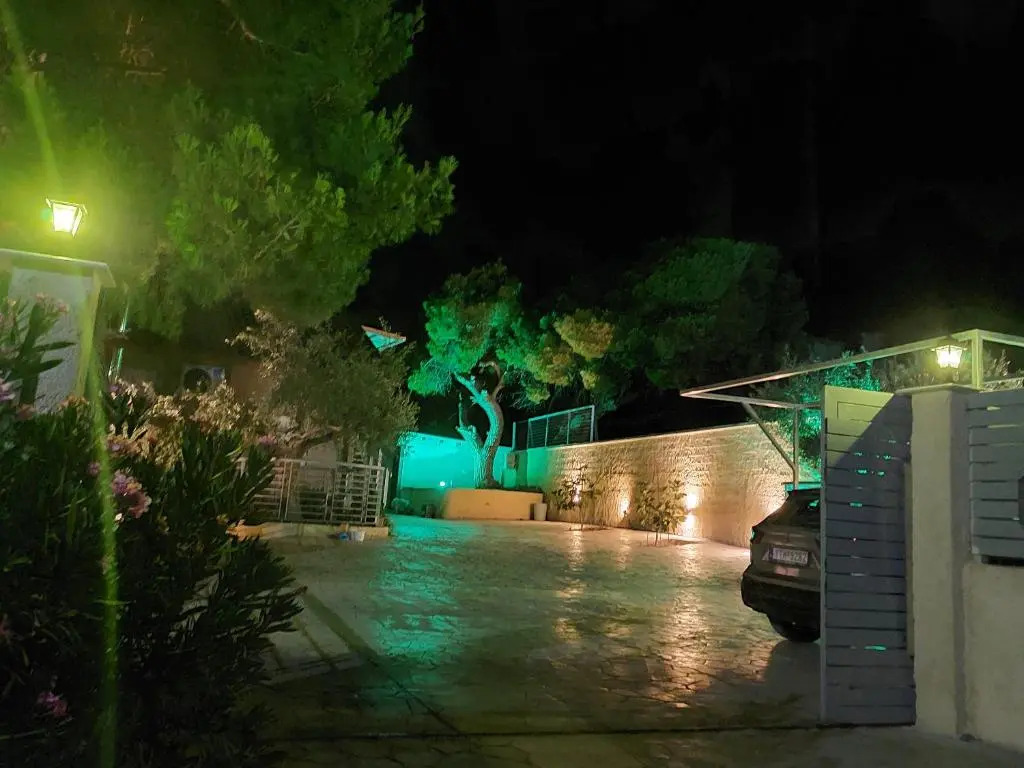 STUDIO 1 Irini