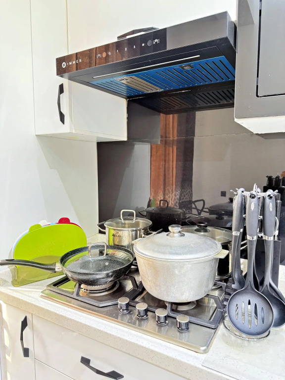 Royal Rentals (Роял Ренталс) на улице Узбекистон Овози 21