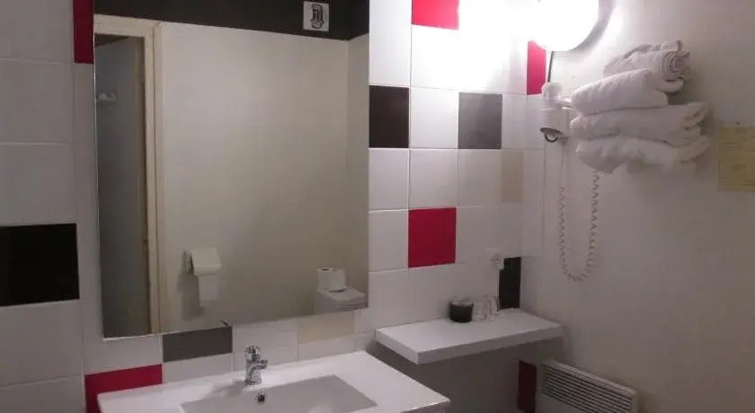 Logis Hotel Les Gravades Ussel
