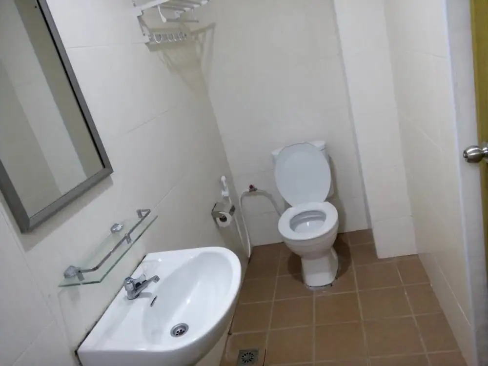 Hotel O Night Queen salak Tinggi