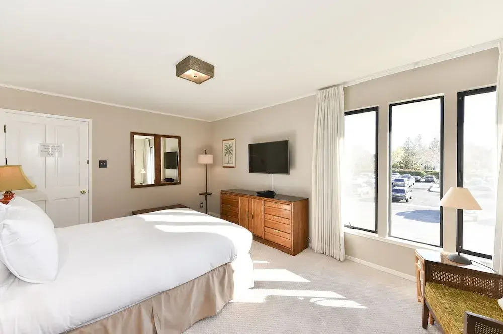 305 Northgate At Silverado In Napa 1 Bedroom Condo by RedAwning
