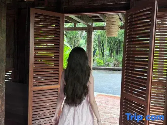 Floral Lux Hotel Xishuangbanna Gelan Garden