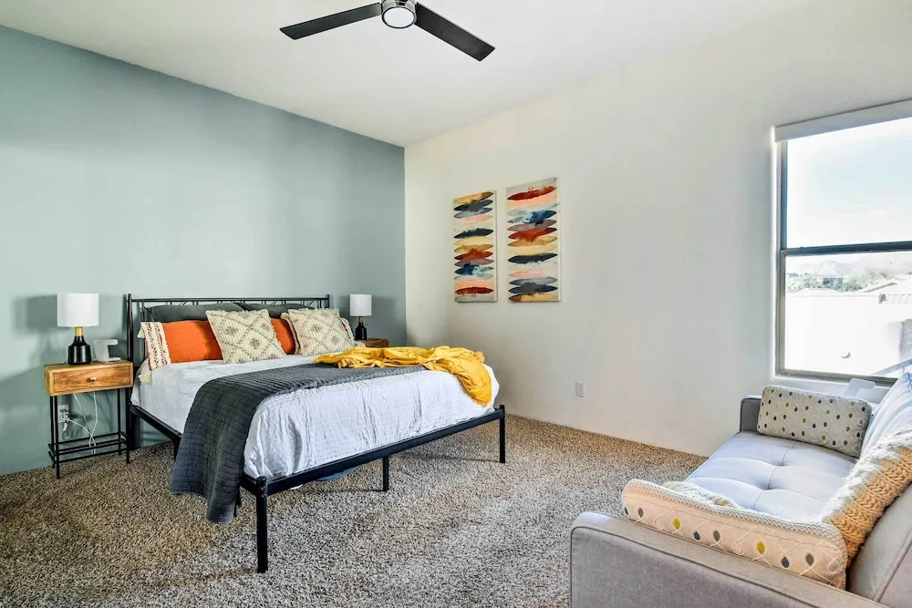 Pool Access: Mountain-view Condo in Fountain Hills