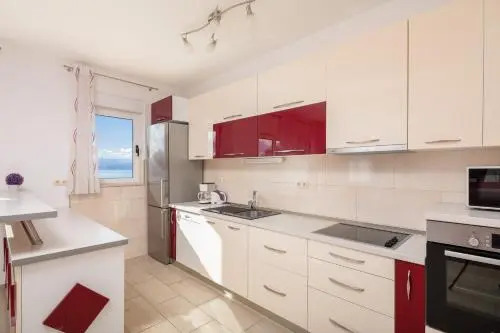 Azra Apartments