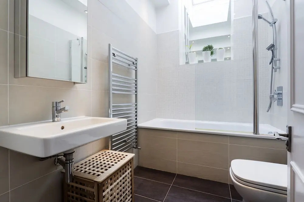 Veeve - At Home in Haggerston