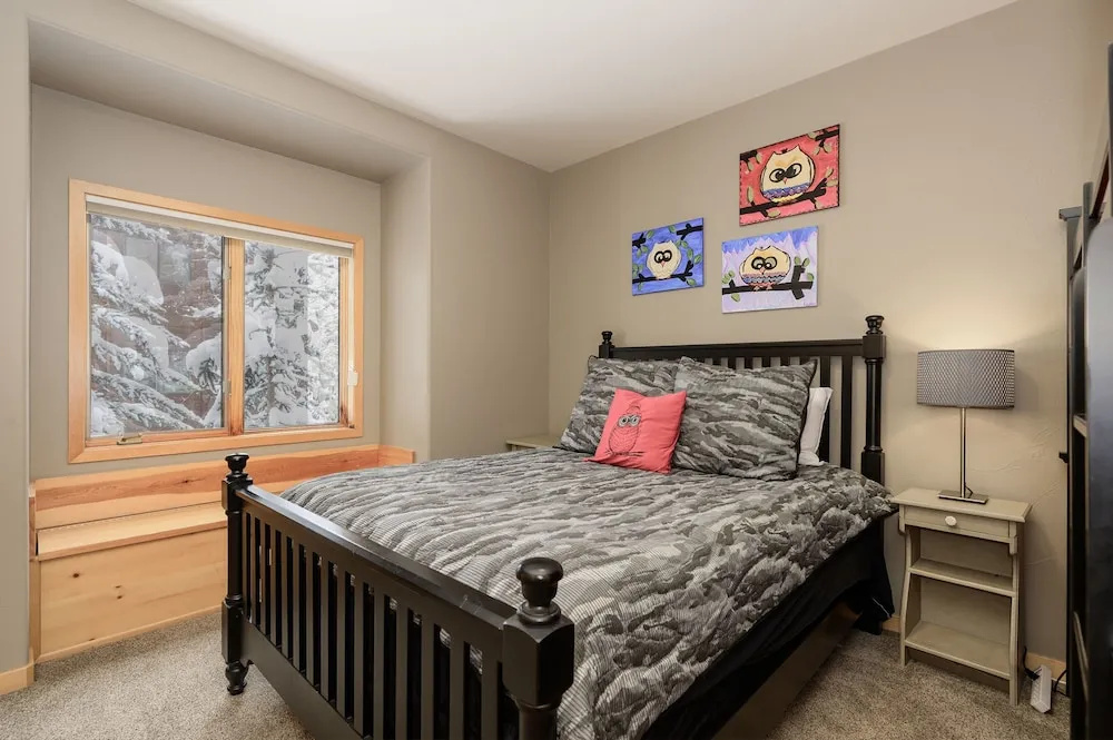 Kinney At Slopeside Village 2 Bedroom Condo by RedAwning