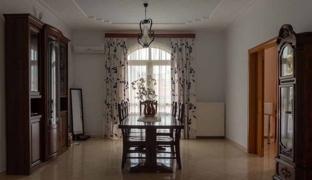 Luckyshine hostel