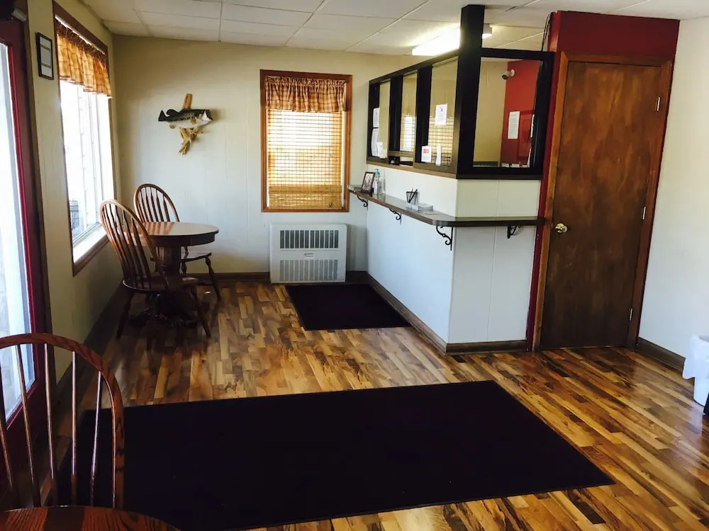 Browns Motel