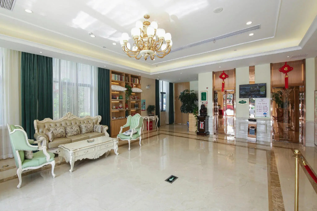Weisge International Hotel (Lu'an Yaoli)